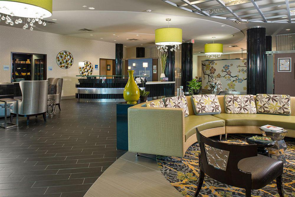 Holiday Inn Express & Suites Kansas City Airport By Ihg Interior photo